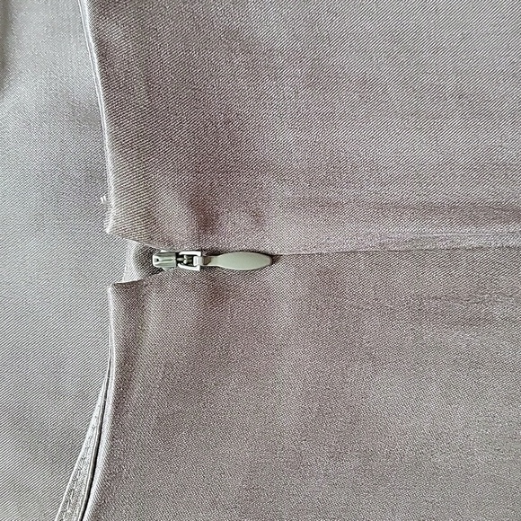 & Other Stories midi skirt in sage green color with side slit, size US 4 - Picture 4 of 7